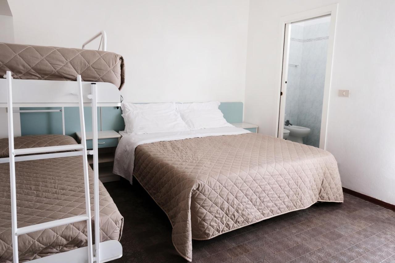 Hotel Continental Gatteo a Mare Ngoại thất bức ảnh