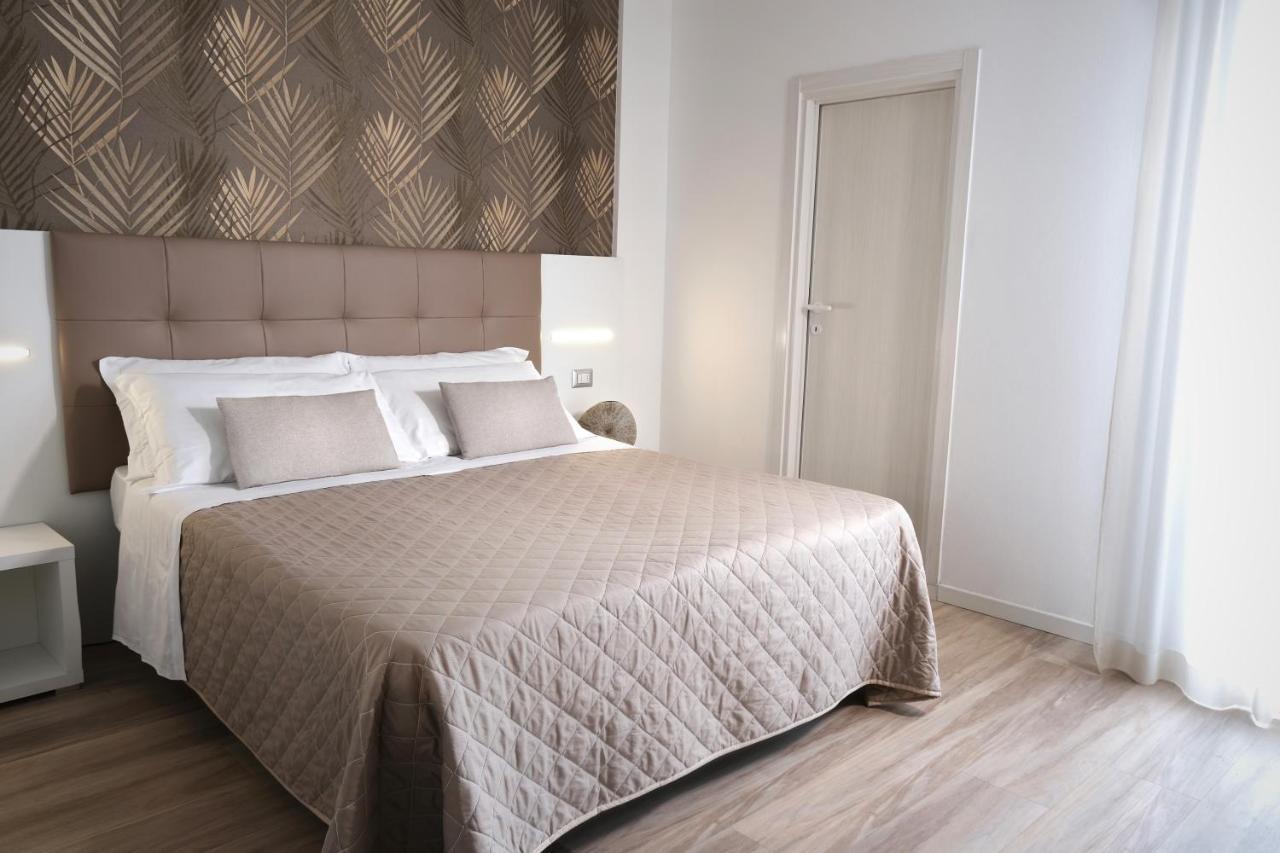 Hotel Continental Gatteo a Mare Ngoại thất bức ảnh